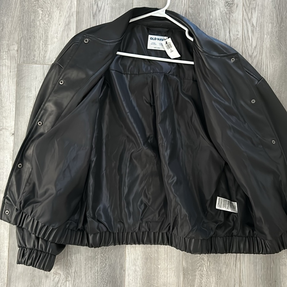 Old Navy - Bomber jacket - Black Faux leather - Medium Tall - NWT - Picture 5 of 11